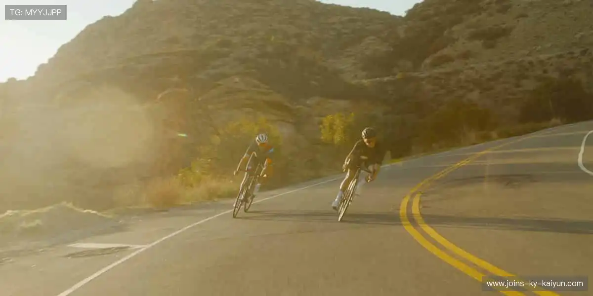 📱弹幕狂欢，实时互动！你的声音，让直播更有温度！